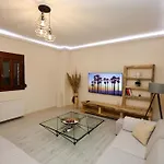 Willa Marin Duplex *