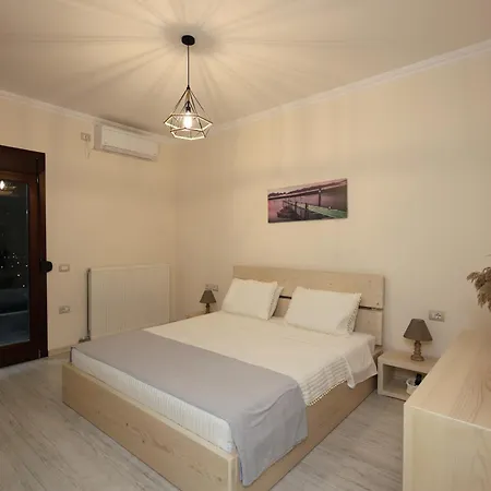 Marin Duplex